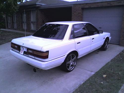 pictures of maroon 1989 toyota camry #7