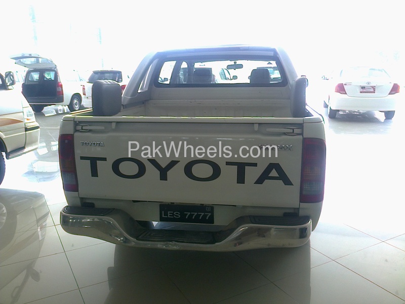 used toyota hilux single cab 4x4 for sale #2