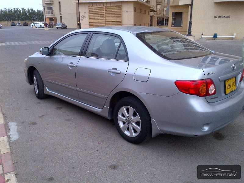 Toyota altis 2010 for sale in karachi
