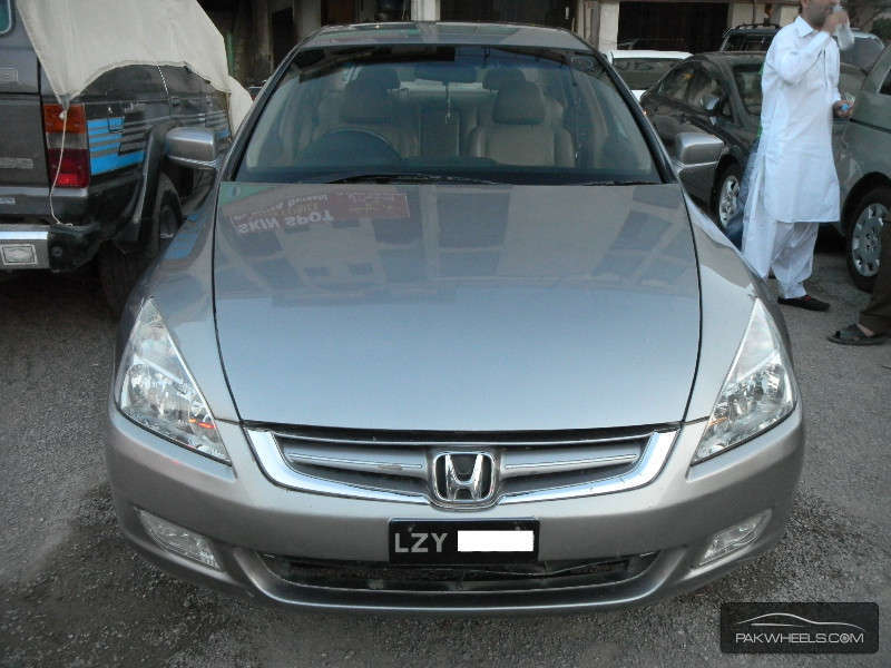 Honda accord 2005 for sale in pakistan