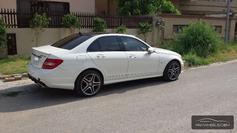 Used mercedes c200 for sale in pakistan #4