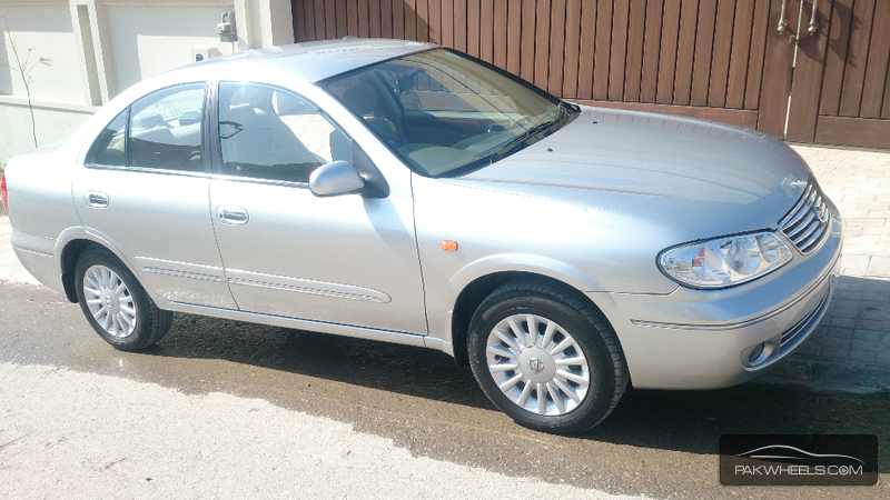 Nissan sunny 2010 for sale in lahore #4