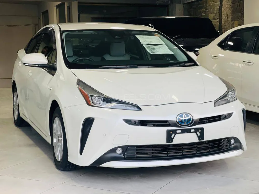 Toyota Prius A For Sale In Islamabad Pakwheels