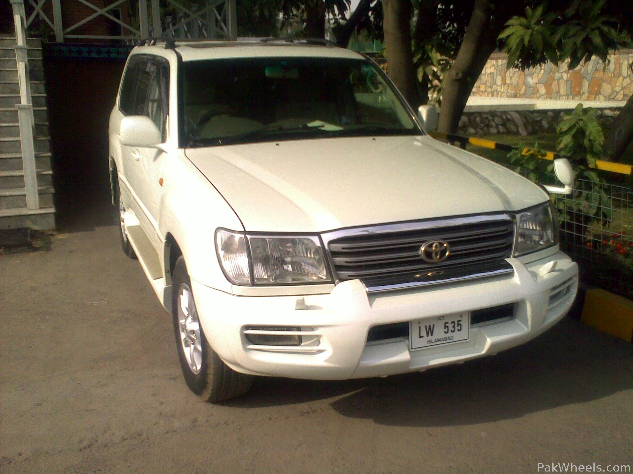 Toyota Land Cruiser 2004 for Sale in Islamabad Image-1
