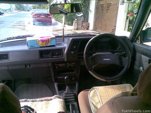 Nissan Sunny - 1987