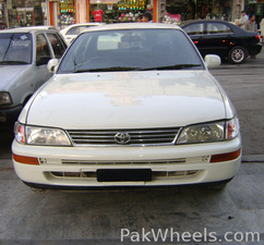 Toyota Corolla - 1993