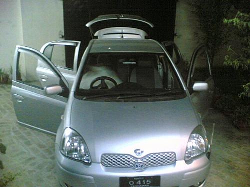Toyota Vitz - 2004 Vizi Image-1