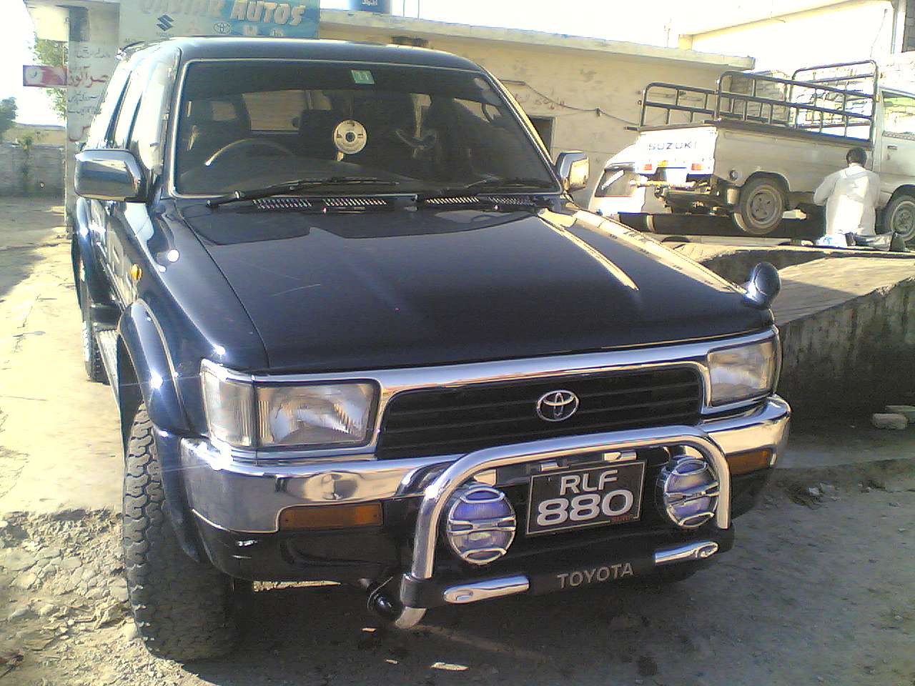 Toyota Hilux - 2006 880 Image-1