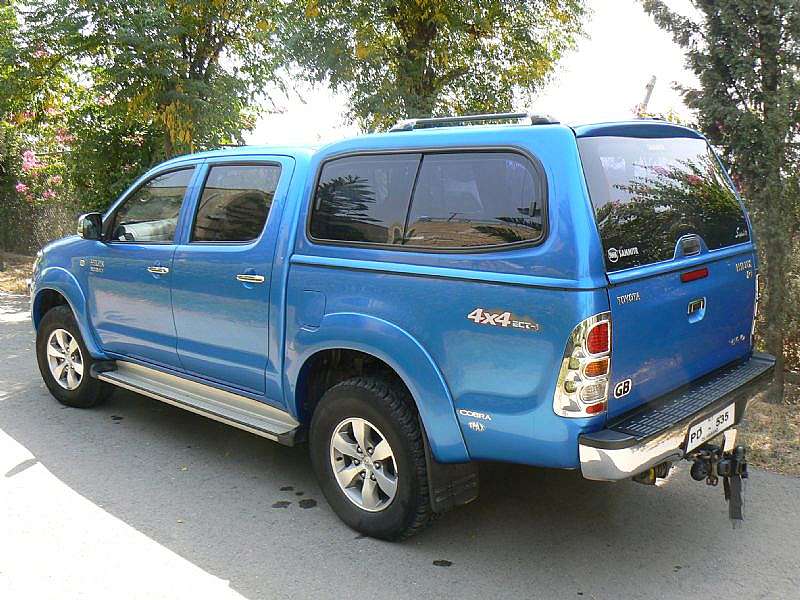 Toyota Hilux - 2005 Fully Loaded imported from UK Image-1