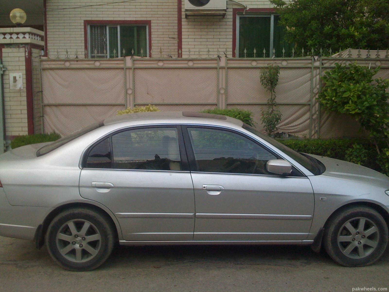 Honda Civic - 2005 - v i r u s - Image-1