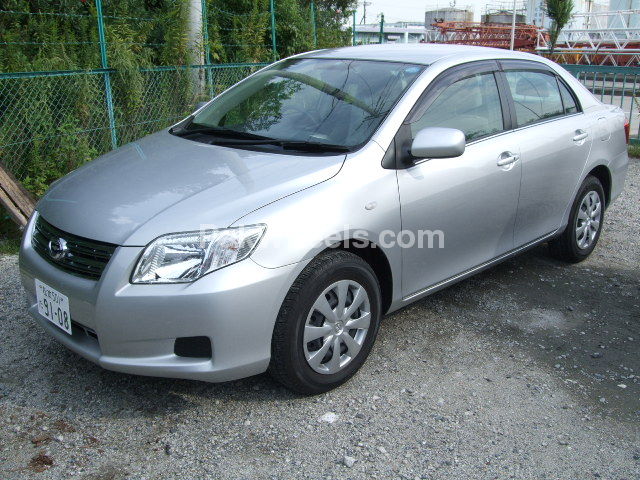 Toyota Corolla Axio 2007 for Sale in Karachi Image-1