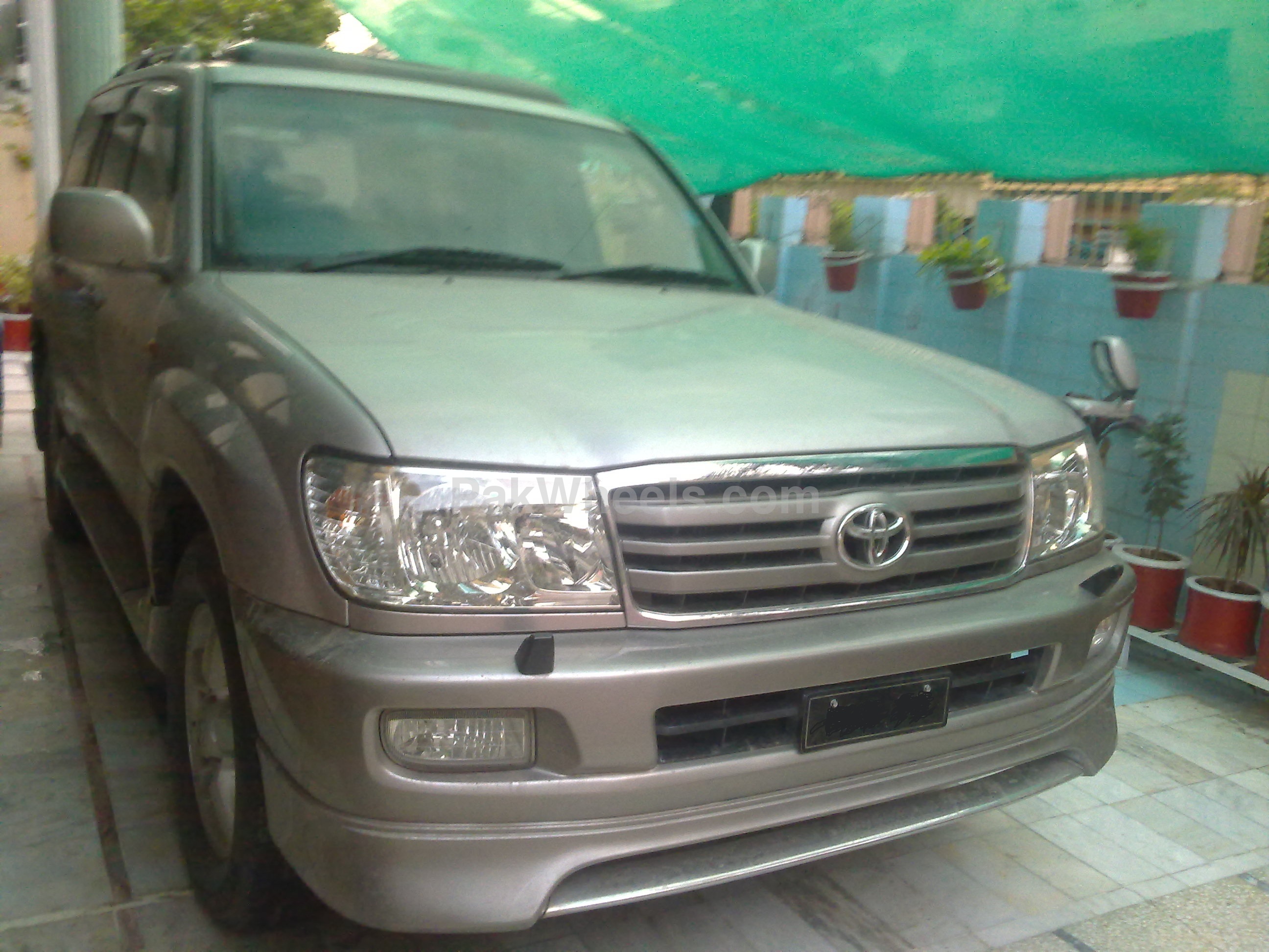 Toyota Land Cruiser - 2006 Amazon Toyota Land Cruiser - 2006 Amazon Image-2