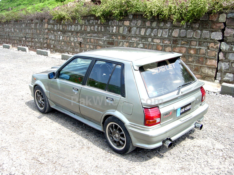 Toyota Starlet - 1986 Road Runner Toyota Starlet - 1986 Road Runner Image-2