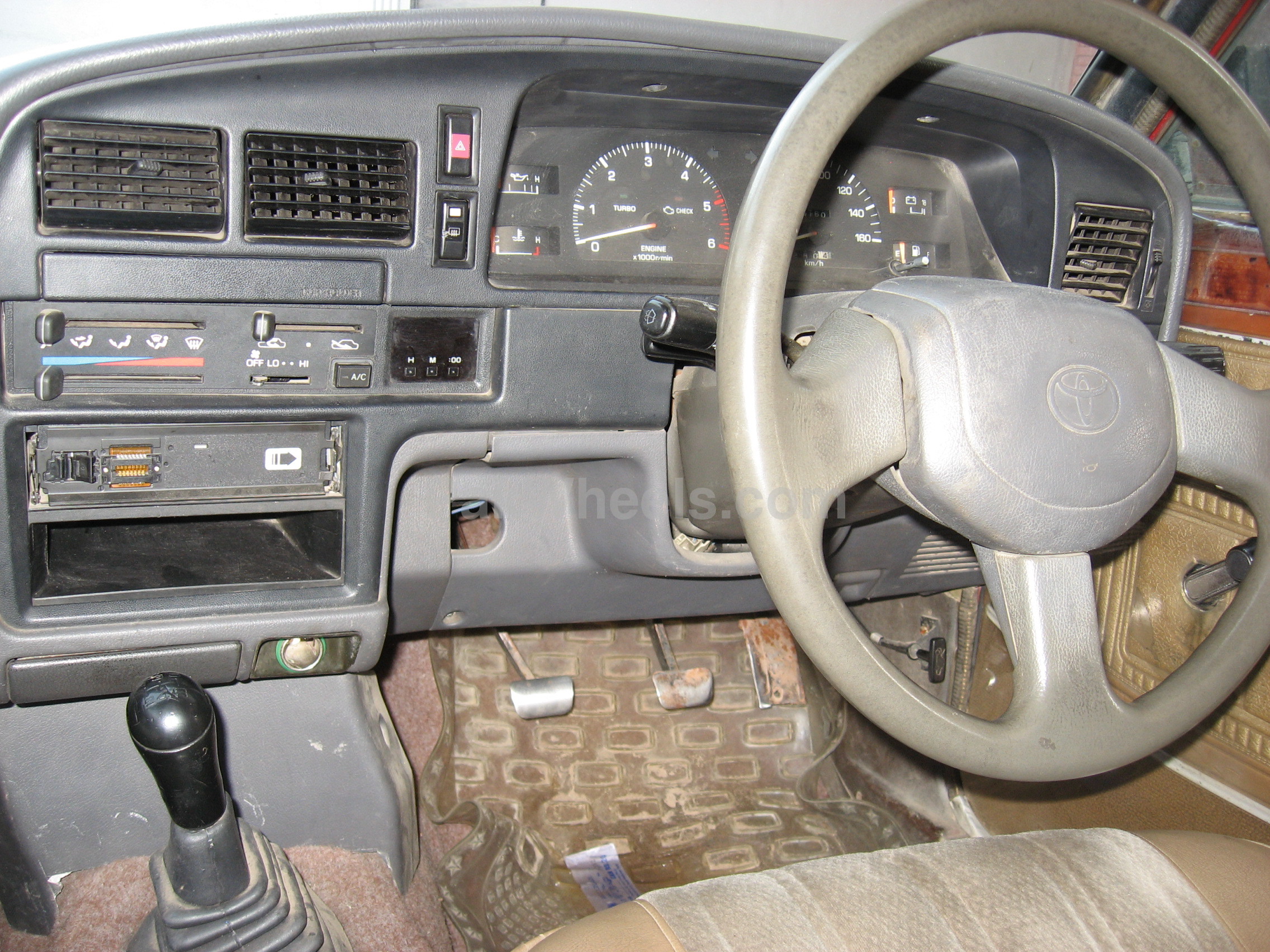 Toyota Mark II - 1973 aadil Toyota Mark II - 1973 aadil Image-5