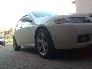 Honda Accord - 2004