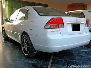 Honda Civic - 2004