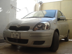 Toyota Vitz - 2004