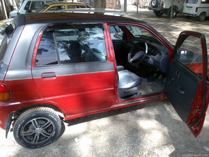 Daihatsu Cuore - 2001