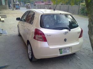 Toyota Vitz - 2005