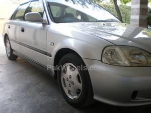ہونڈا سوک - 2000