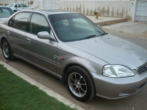 ہونڈا سوک - 1999