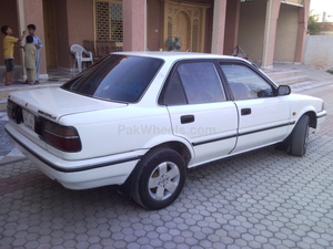 Toyota Corolla - 1991