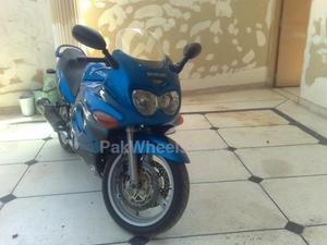 سوزوکی GSX-R600 - 2000