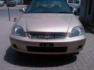 ہونڈا سوک - 2000