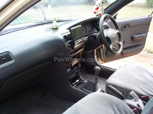 Toyota Corolla - 2001