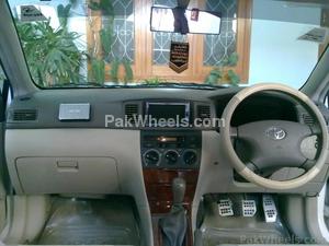 Toyota Corolla - 2004