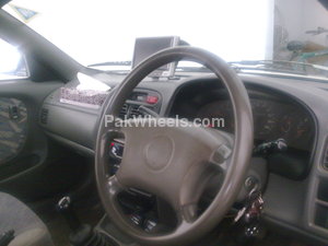 Suzuki Baleno - 2004