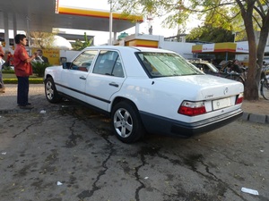 Mercedes Benz E Class - 1987
