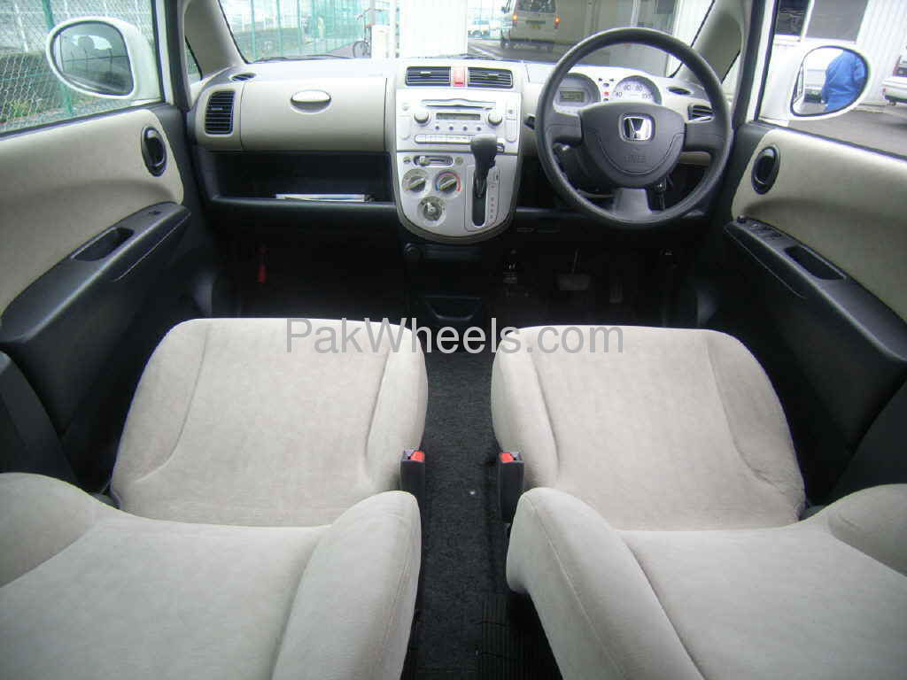 Honda Life 2006 for Sale in Lahore Image-1