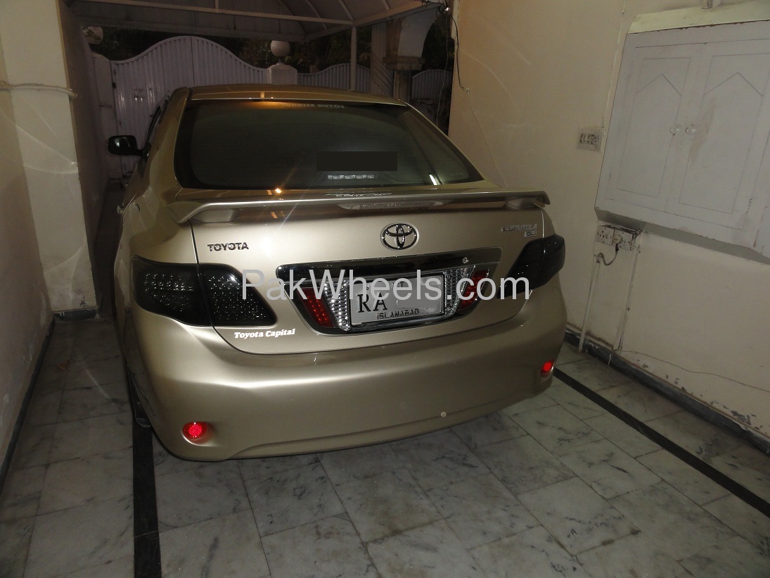 Toyota Corolla 2011 for Sale in Islamabad Image-1