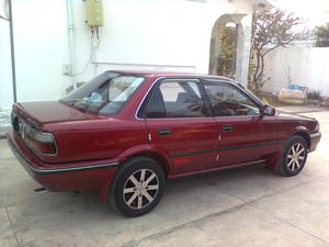 Toyota Corolla - 1990