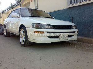 Toyota Corolla - 2001