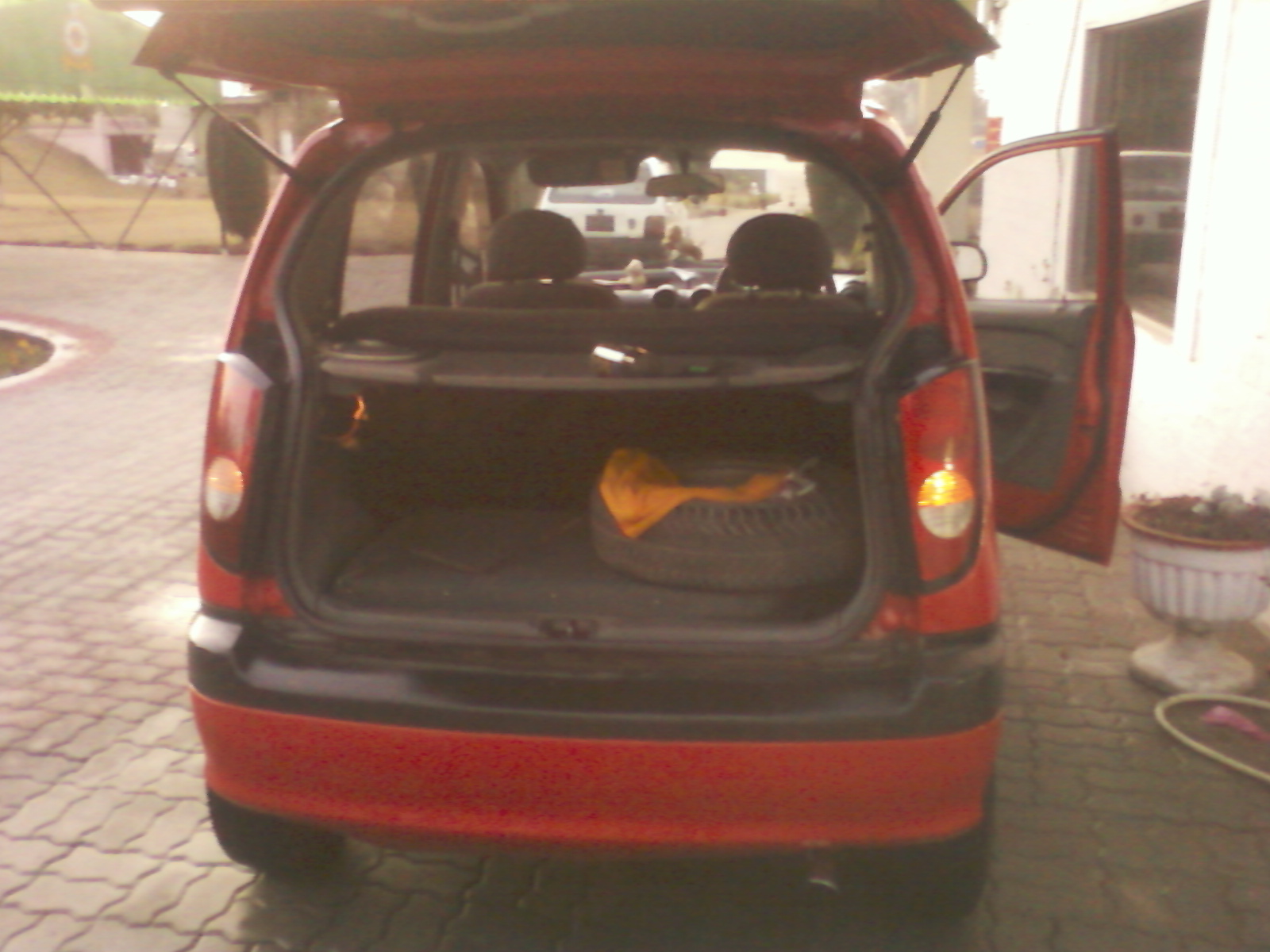 Hyundai Santro - 2006 red eagle Hyundai Santro - 2006 red eagle Image-4