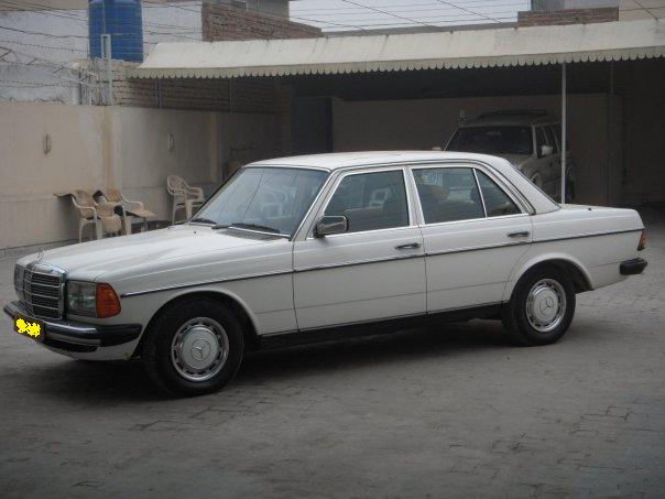 Mercedes Benz E Class - 1982 auto transmission Image-1