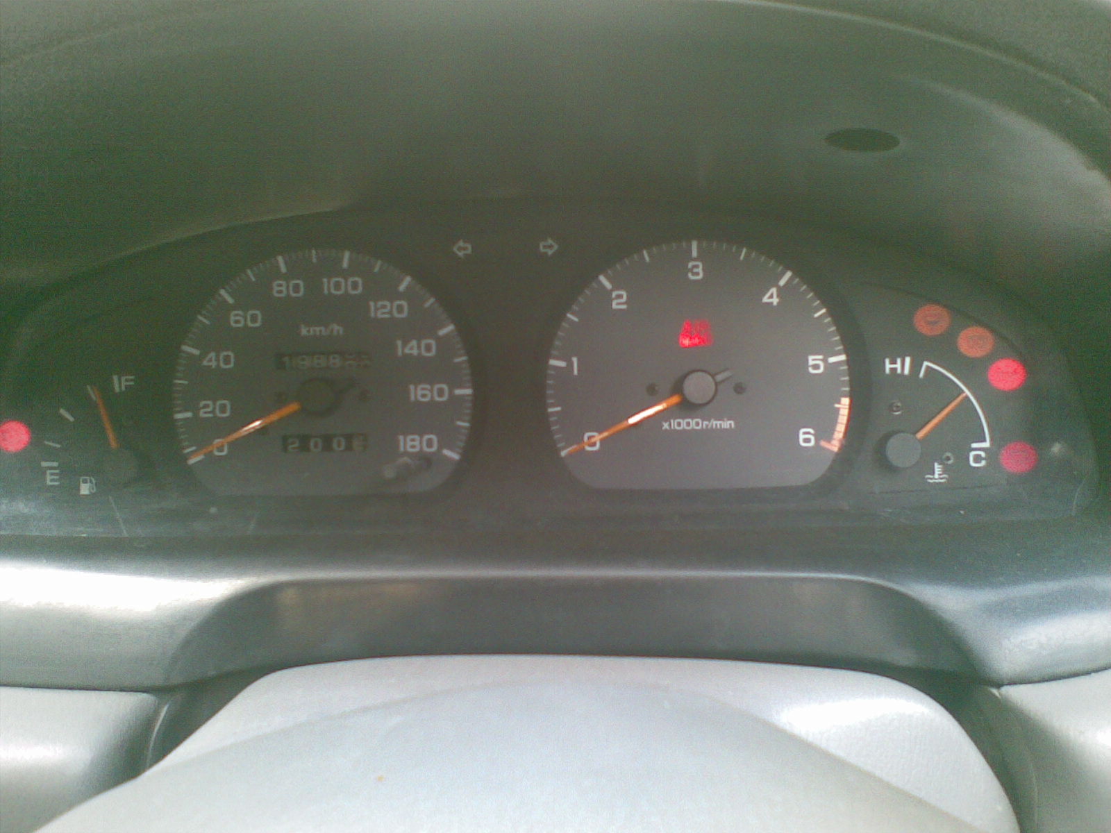 Nissan Sunny - 1998  2.0 D FE Saloon Nissan Sunny - 1998  2.0 D FE Saloon Image-4