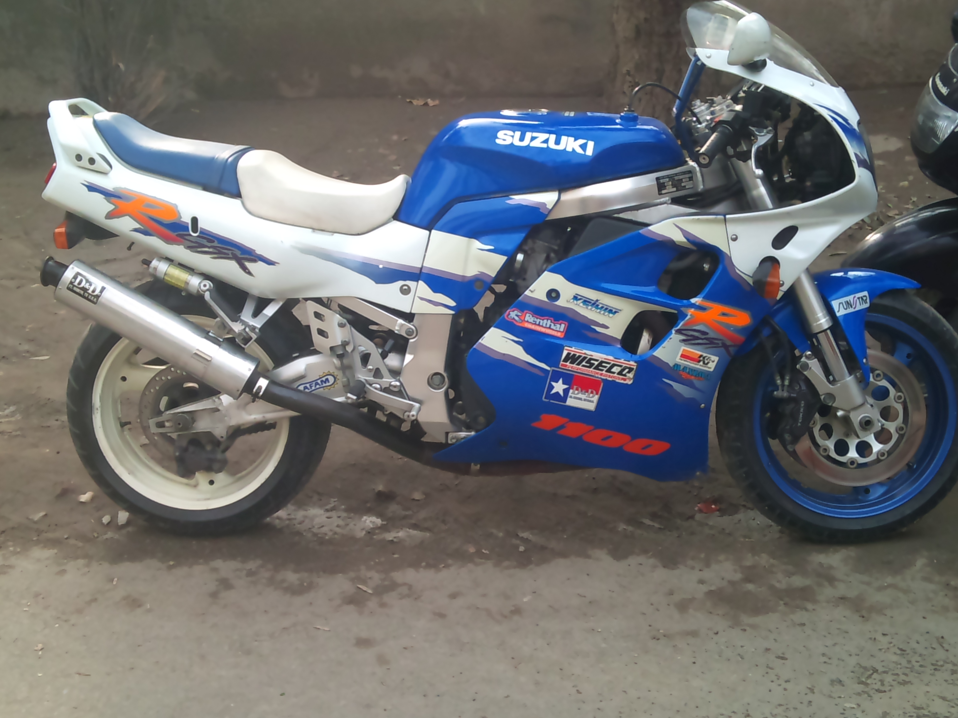 Suzuki GSX 1995