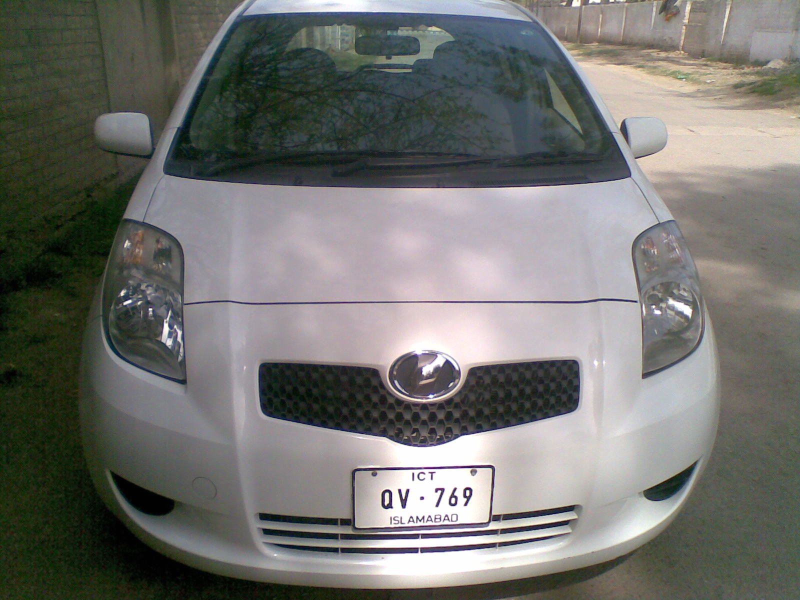 Toyota Vitz - 2006 Vitz  Image-1