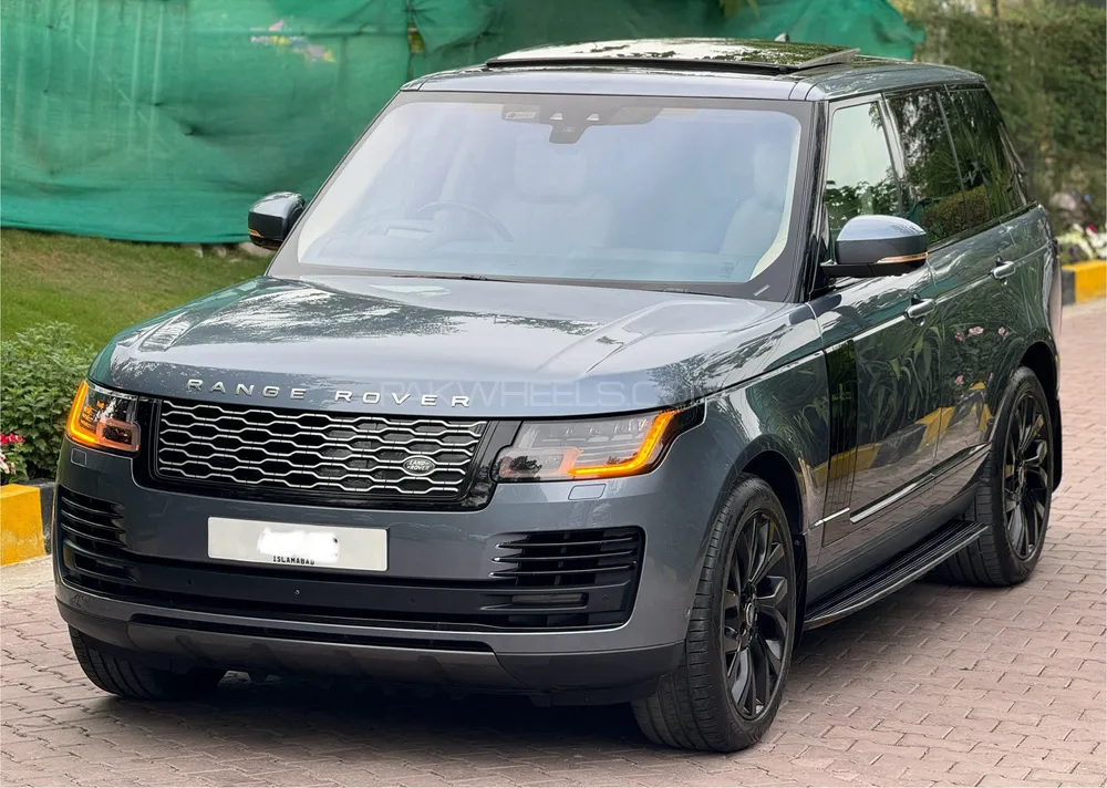 Range Rover Vogue 2018 for sale in Islamabad