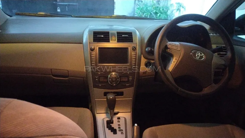 Toyota Corolla Axio 2006 for sale in Lahore