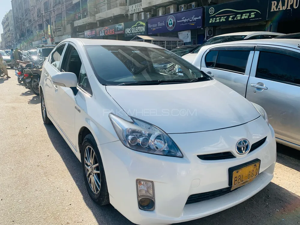Toyota Prius 2011 for sale in Karachi