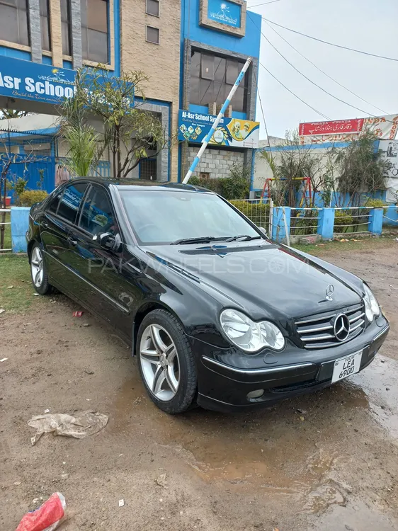Mercedes Benz C Class 2004 for sale in Dina