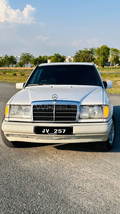 Mercedes Benz E Class 1986 for Sale in Khushab Image-1