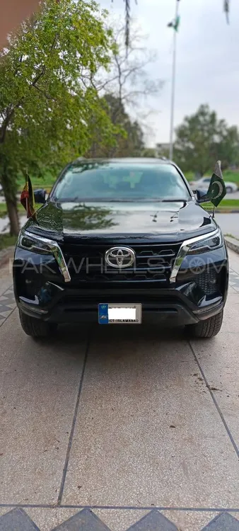 Toyota Fortuner 2024 for Sale in Islamabad Image-1