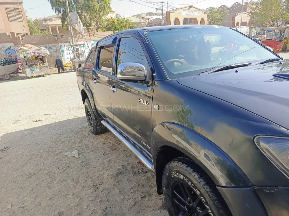 Toyota Hilux 2009 for Sale in Karachi Image-1