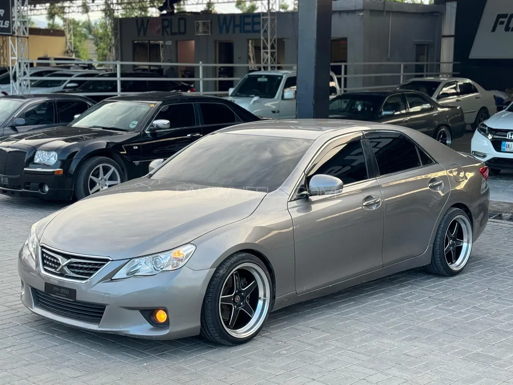 Toyota Mark X 2010 for Sale in Peshawar Image-1