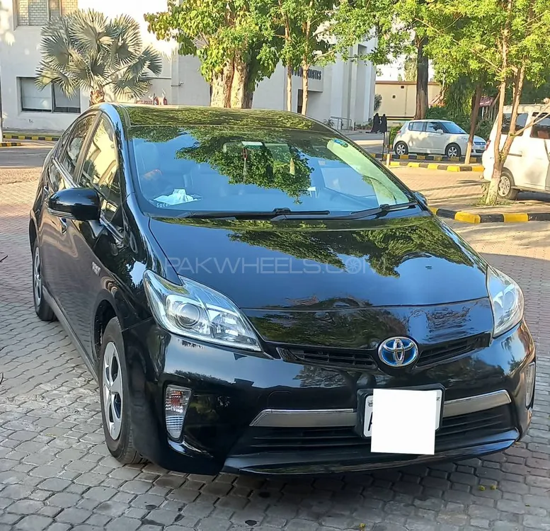 Toyota Prius 2014 for sale in Jhelum